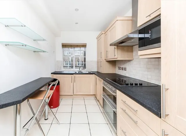 Photo 2 — Tudor Close, Hampstead, NW3