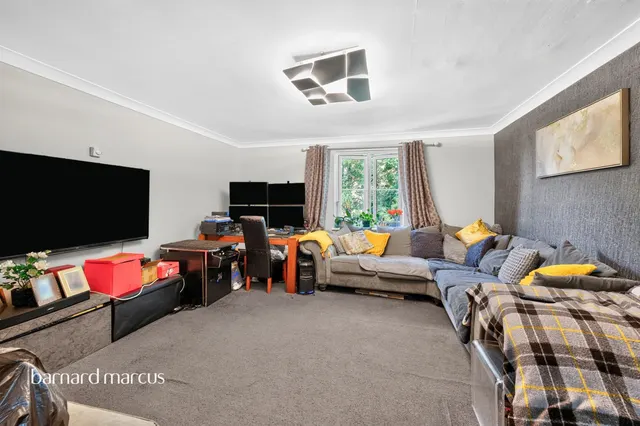 Kingswood Drive, Sutton, SM2, photo 3