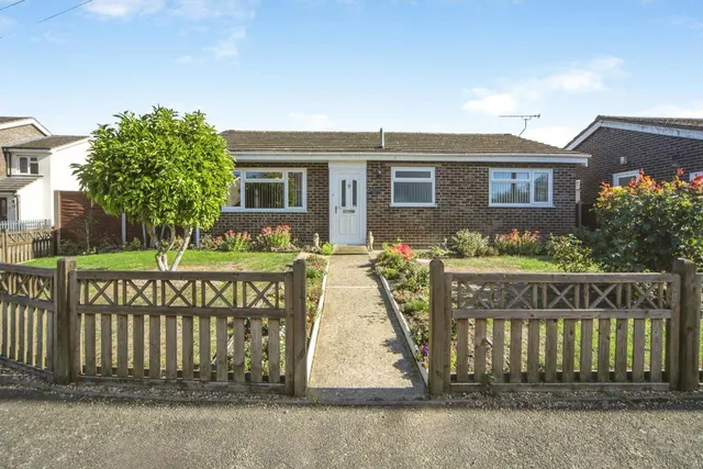 Pretyman Avenue, Bacton, IP14, photo 1