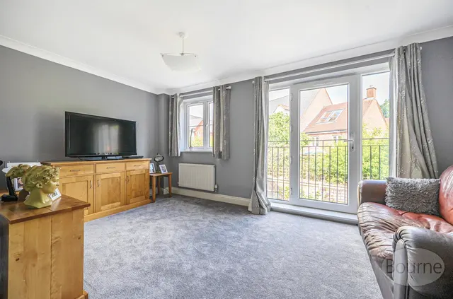 Hanbury Square, Petersfield, GU31, photo 2
