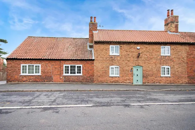 Town Street, Clayworth, DN22, photo 1