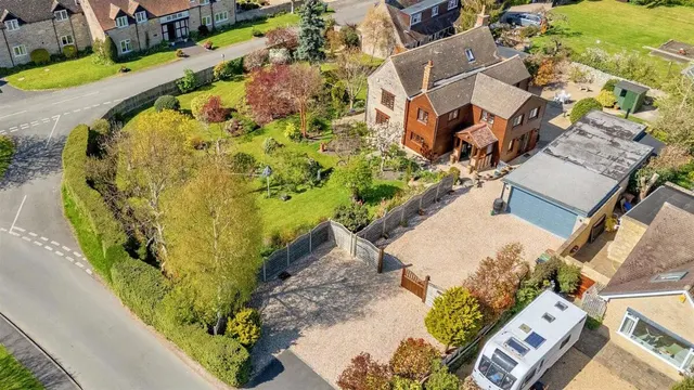Blakes Hill, North Littleton, WR11, photo 2