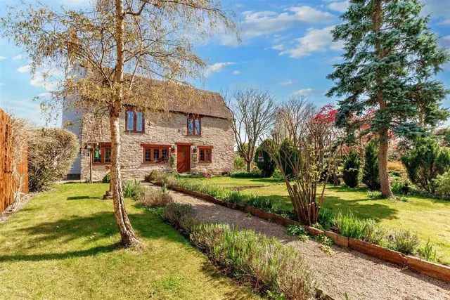 Blakes Hill, North Littleton, WR11, photo 3