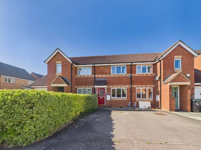 2 bedroom house, Fennel Drive, Biggleswade, SG18