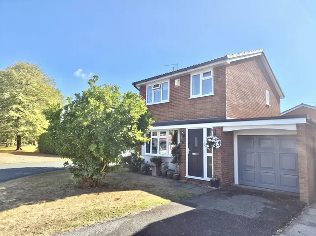 Mortimer Drive, Sandbach, CW11, photo 1