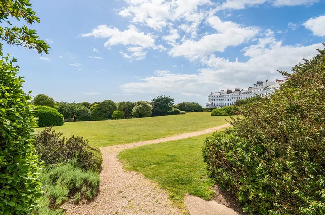 Lewes Crescent, Brighton, BN2, photo 3