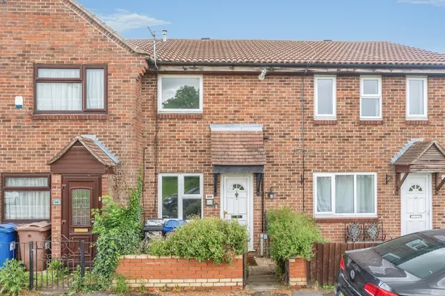 Portsea Road, Tilbury, Essex, RM18, photo 1