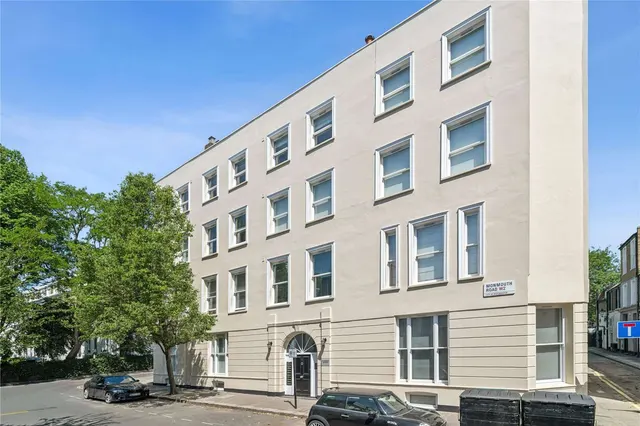 Photo 3 — St. Stephens Mansions, 1 Monmouth Road, London, W2 5SE