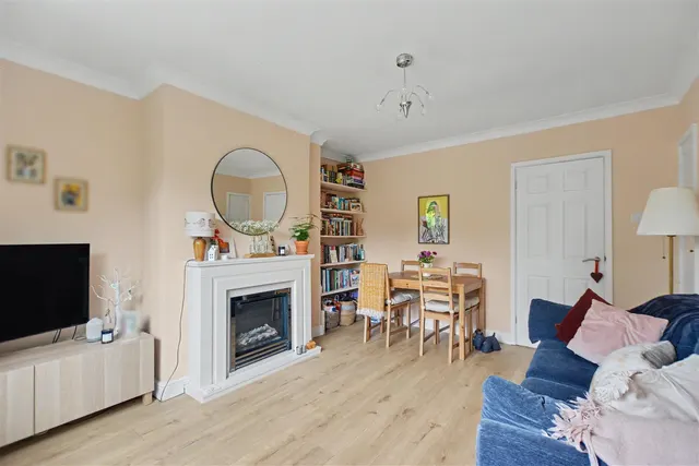 Hensons Square, Bramcote, NG9, photo 3