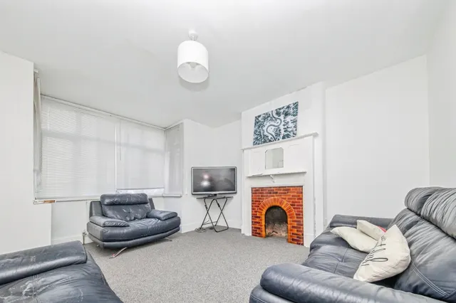 Upper Park Road, Clacton-On-Sea, CO15, photo 2