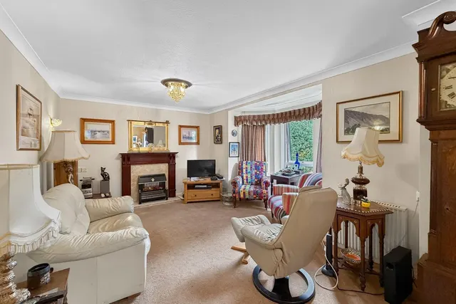 Photo 2 — Dunham Road, Altrincham, Cheshire WA14 4AN