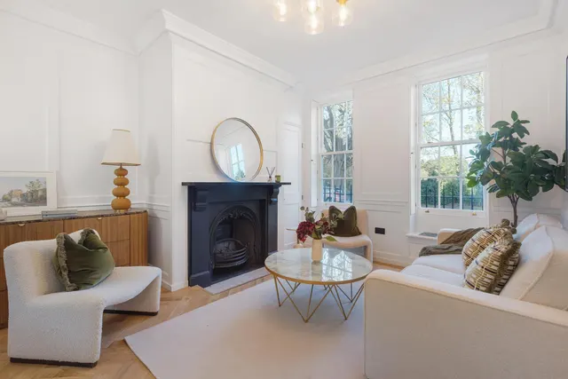 Chiswick Lane South, London, W4, photo 2