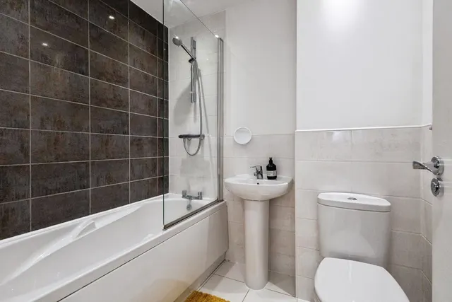 Photo 3 — Woodhouses Avenue, Audenshaw, Manchester, Greater Manchester, M34