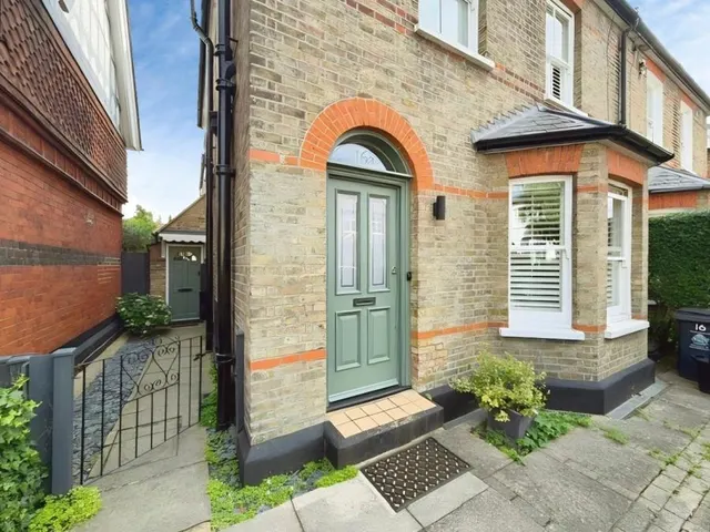Montagu Road, Datchet, SL3, photo 3