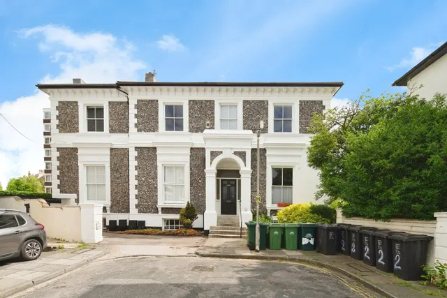 Belmont, Brighton, photo 1