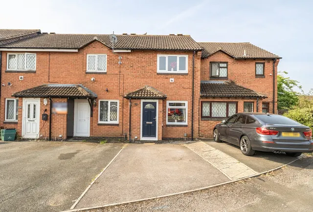 Willowbrook Drive, Cheltenham, GL51 0PU, photo 1