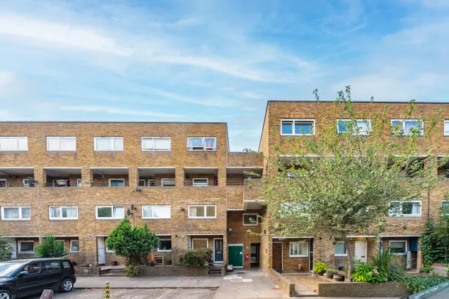 40 Turenne Close, London, photo 1