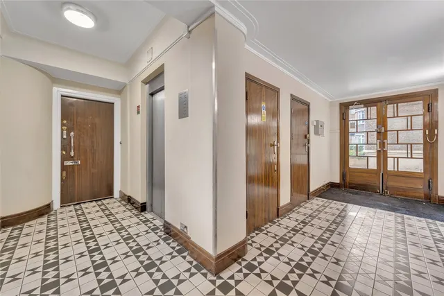 3 bedroom flat — Regency Lodge, Adelaide Road, London, NW3
