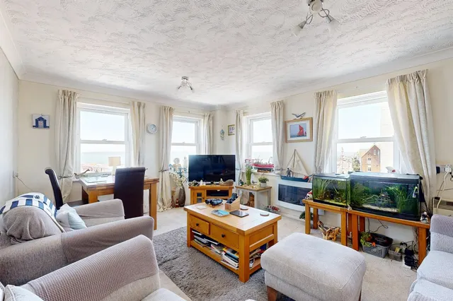 Pier Avenue, Herne Bay, CT6, photo 2