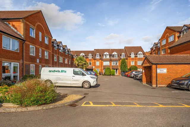 Station Road, Warminster, BA12, photo 2