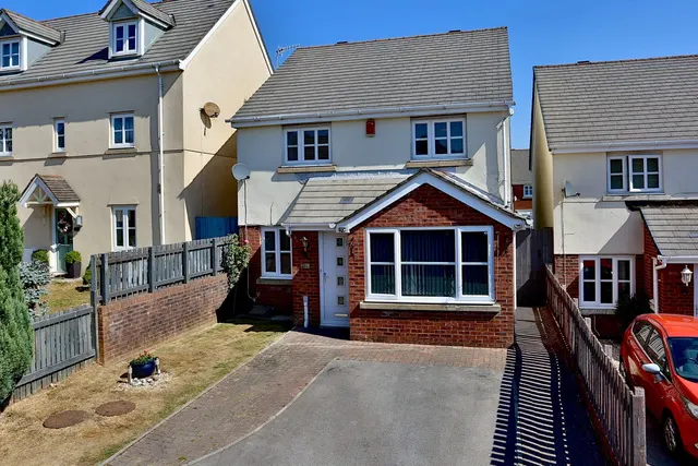 Lakeside Way, Nantyglo, NP23, photo 1