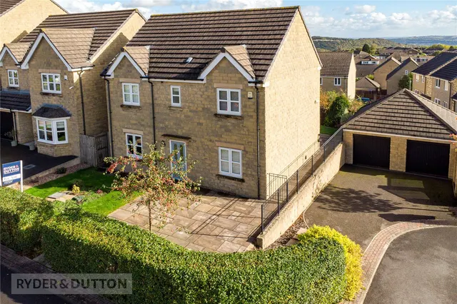 Tennyson Avenue, Lindley, HD3, photo 1
