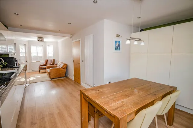 Photo 2 — Newton Square, Bromsgrove, Worcestershire, B60 3GB