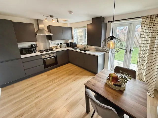 Newcastle Upon Tyne NE13 7FW, NE13, photo 2
