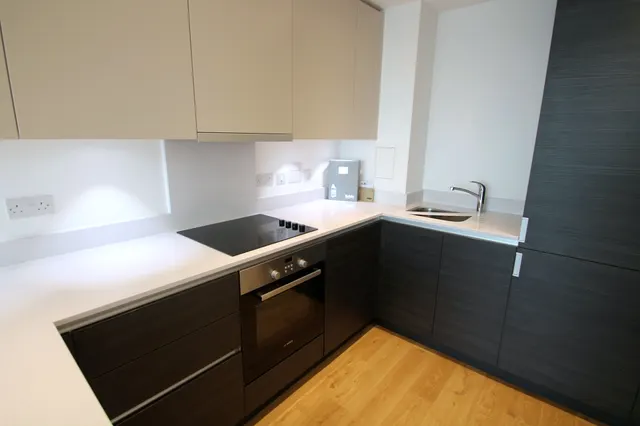 Pinnacle Apartments, Croydon, CR0, photo 1