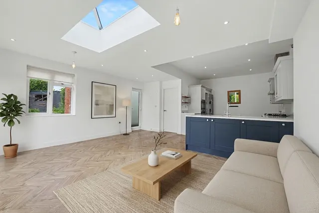 Wayside Drive, Oadby, LE2, photo 2
