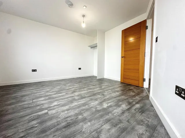 Coventry Road, B25, photo 3