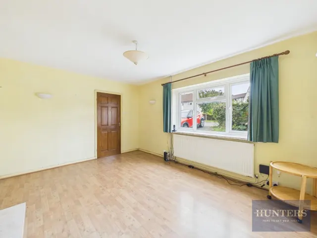 Kingsmead Avenue, Cheltenham, GL51, photo 2