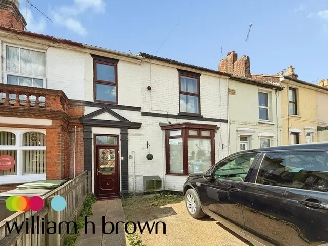 Bramford Road, IPSWICH, photo 1