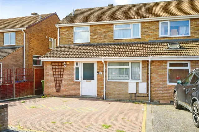 Barry Avenue, Bicester, Oxfordshire, OX26, photo 1