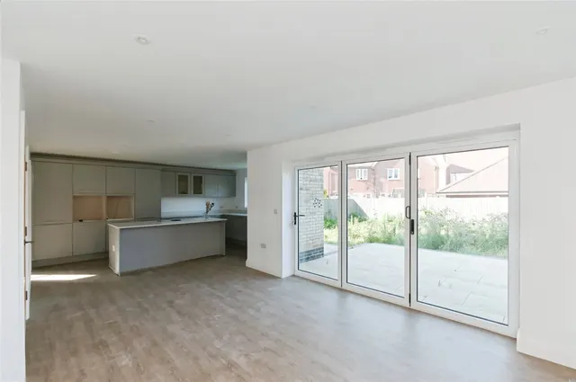 Shepham Lane, Polegate, BN26, photo 2