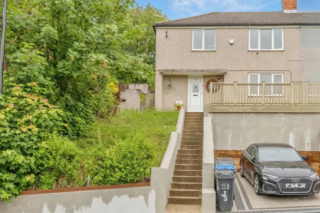 Somerton Close, Surrey, CR8, photo 1