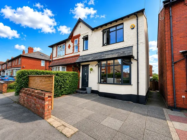 Cherry Tree Lane, Stockport, Greater Manchester, SK2, photo 1