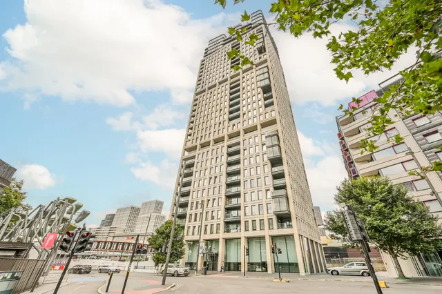 Flat 59, Legacy Tower, 88 Great Eastern Road, London, photo 1