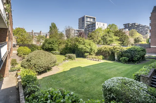 Photo 2 — Putney Hill, London, SW15