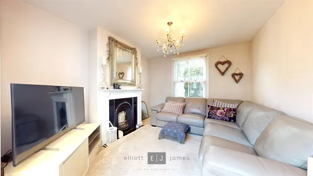 Photo 2 — Chapel Terrace, Loughton