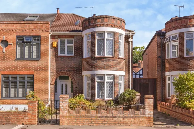 Military Road, Hilsea, PO3, photo 1