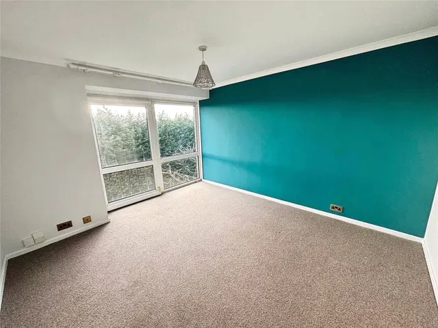 Photo 2 — Hotoft Road, Leicester, Leicestershire, LE5