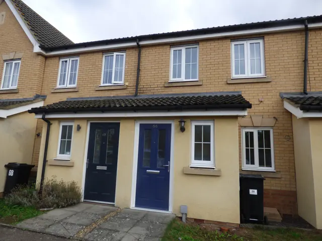 Beeston Court, Laindon, SS15, photo 1