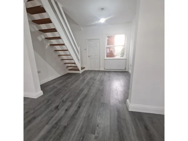 Occupation Street, Dudley, DY1, photo 3