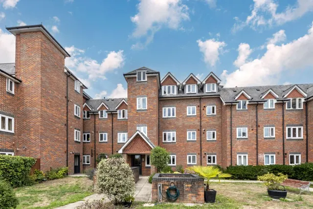 Sir Cyril Black Way, Wimbledon, SW19, photo 1