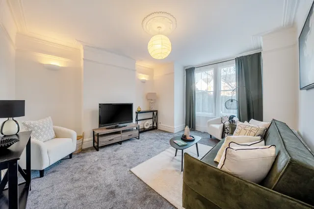 Telford Avenue, Telford Park, London, SW2, photo 1