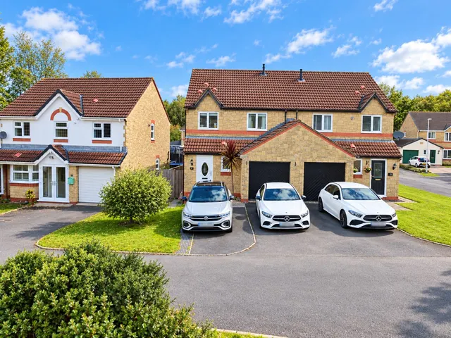 Heol Tircoed, Penllergaer, SA4, photo 1