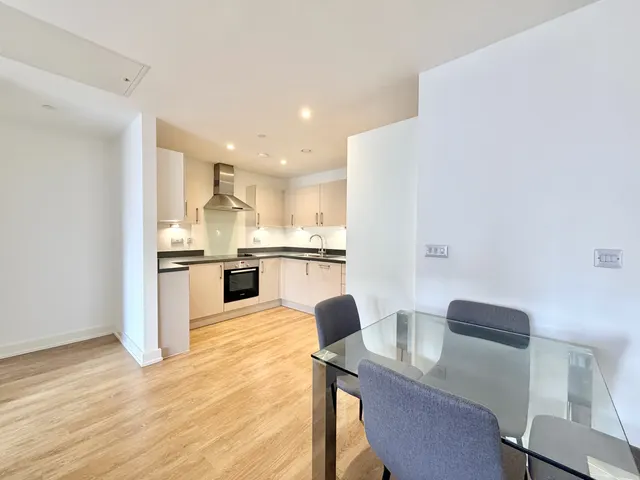 Holmbush Mews, RH12, photo 3