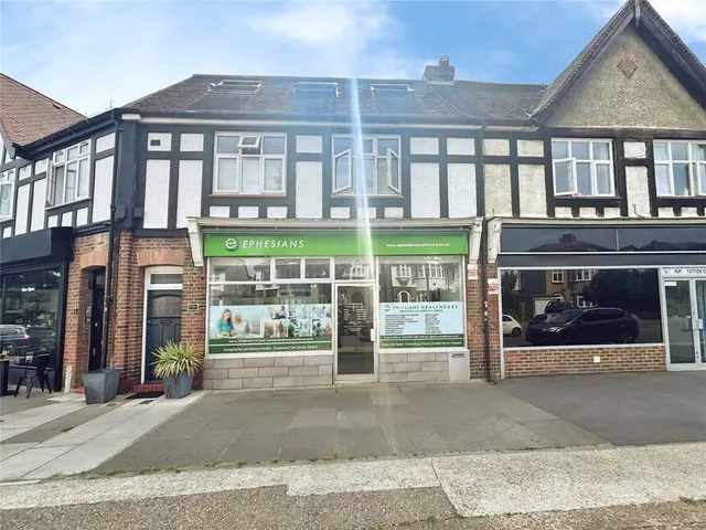 Alexandra Drive, Surbiton, Surrey, KT5, photo 1