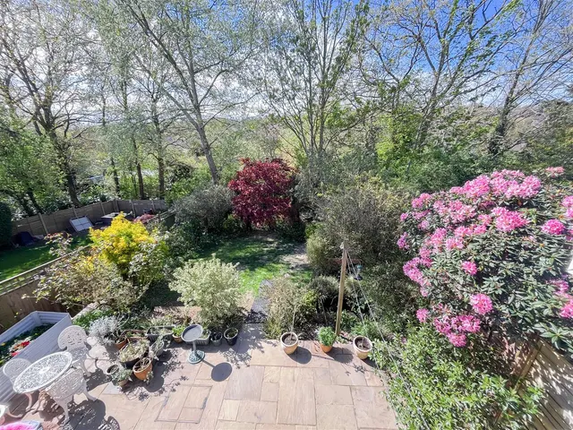 Photo 2 — Cuckoo Drive, Heathfield, TN21 8AR